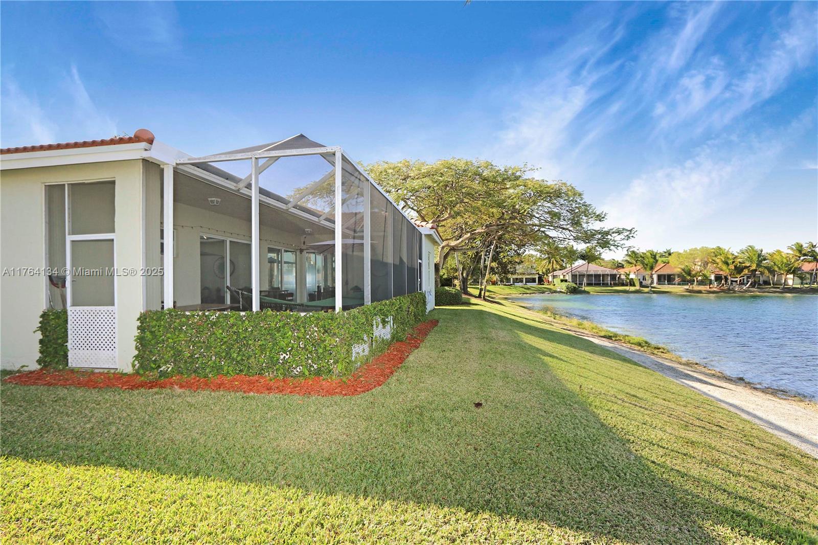 610 SE 30th Dr