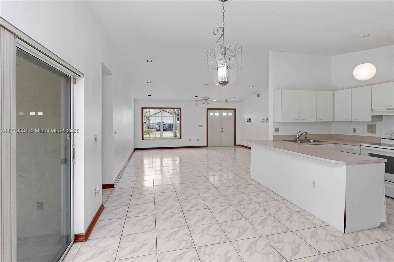 13723 SW 282nd Ter