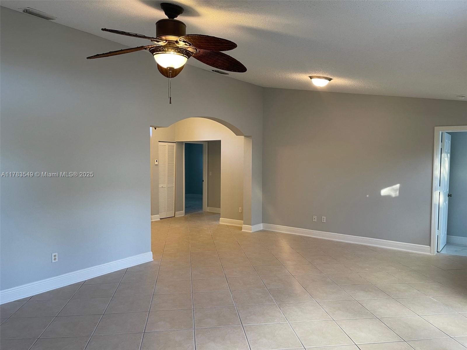 2970 SE 4 PL # 2970