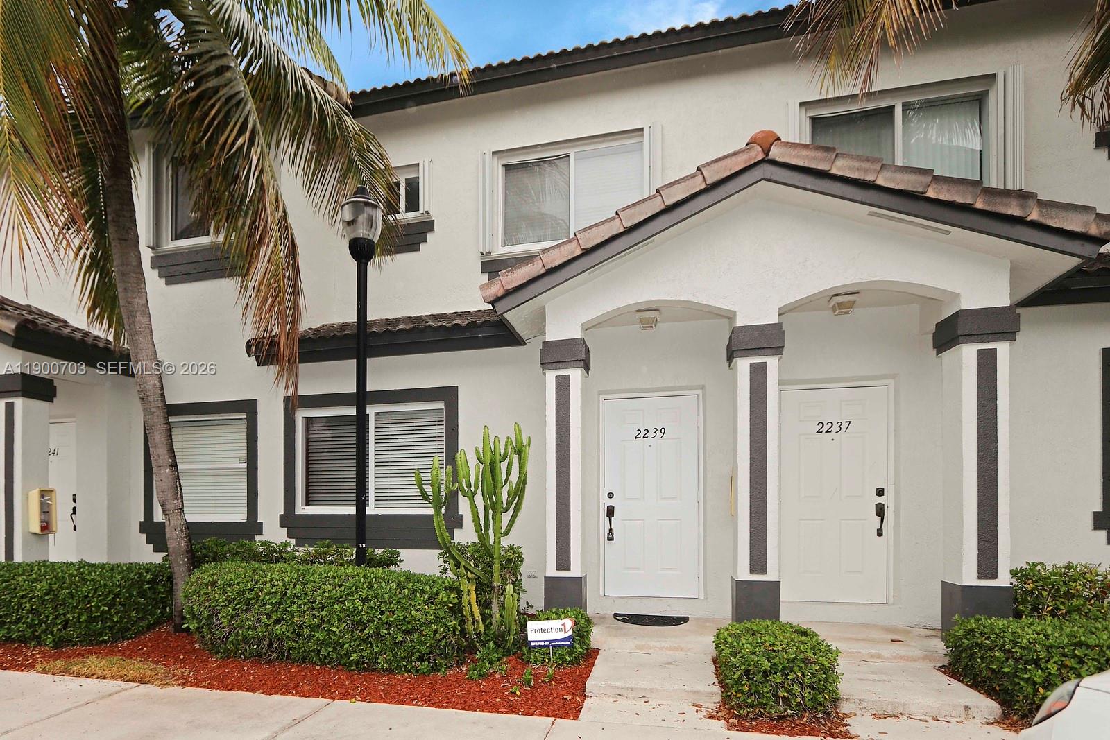 2239 SE 25th Ave # 2239