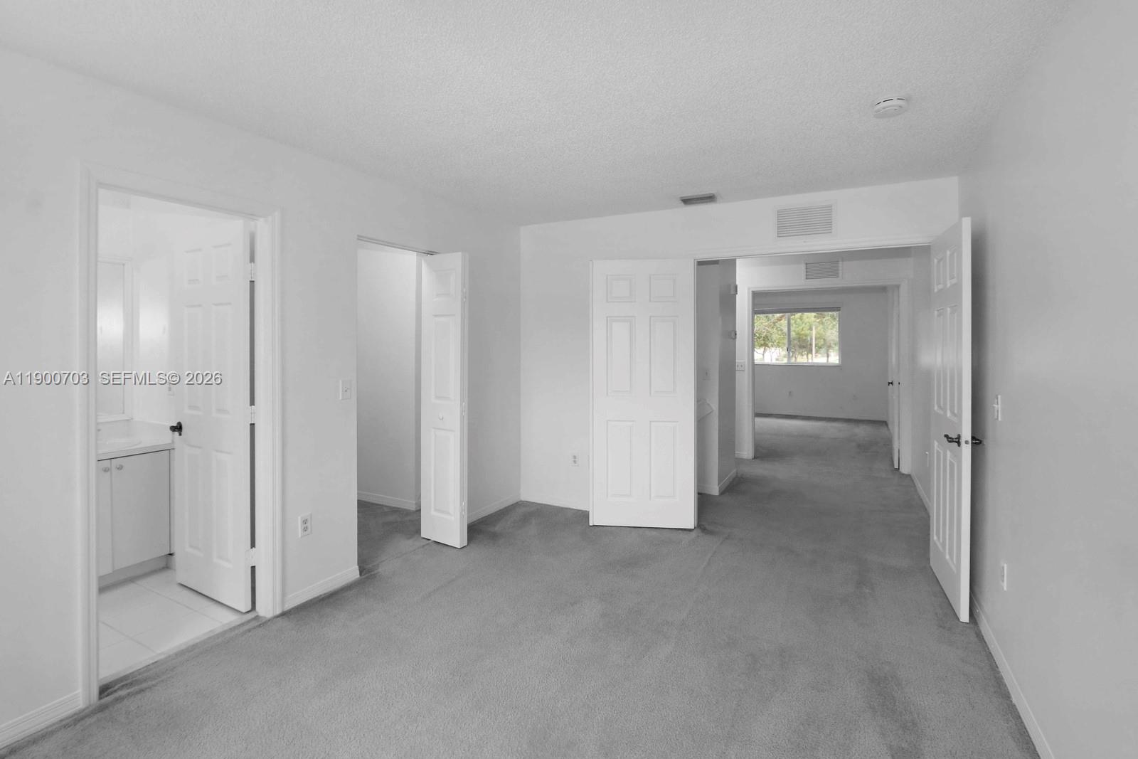 2239 SE 25th Ave # 2239