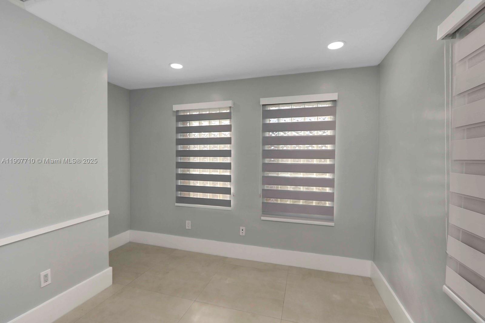 70 NW 8th St