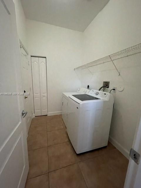 1837 NE 37th Pl # 1837