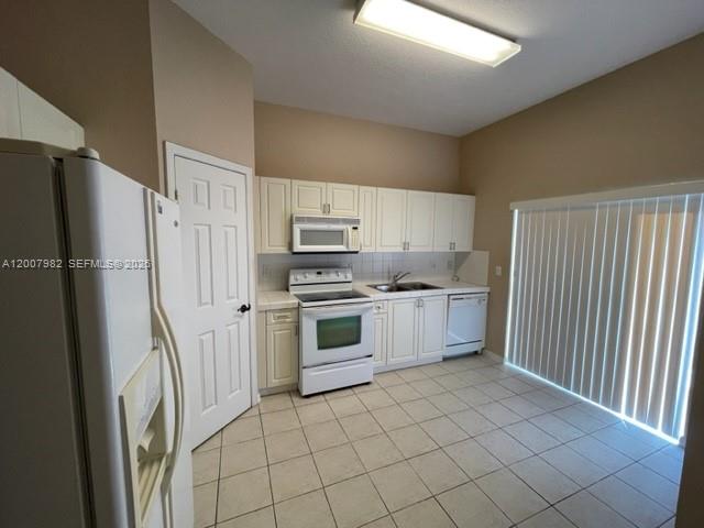 2424 SE 19 CT # 2424