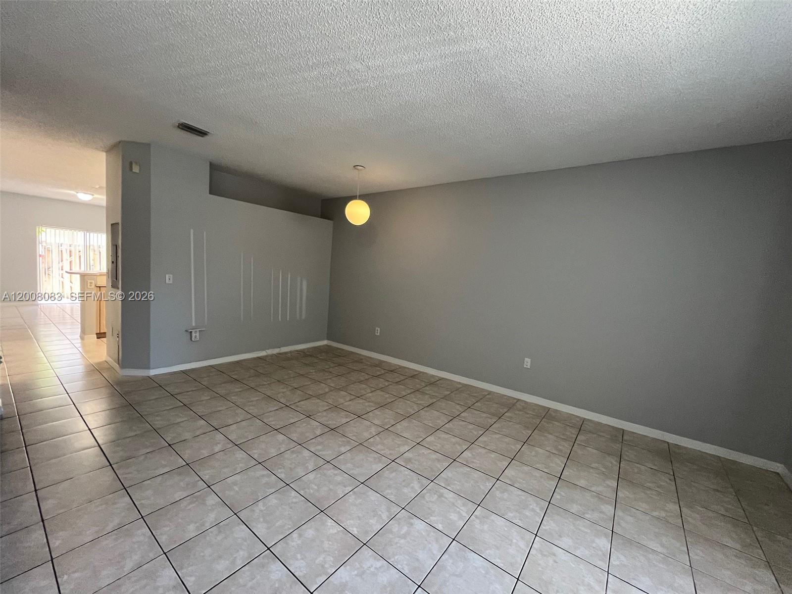 2210 SE 25 Ave # 2210