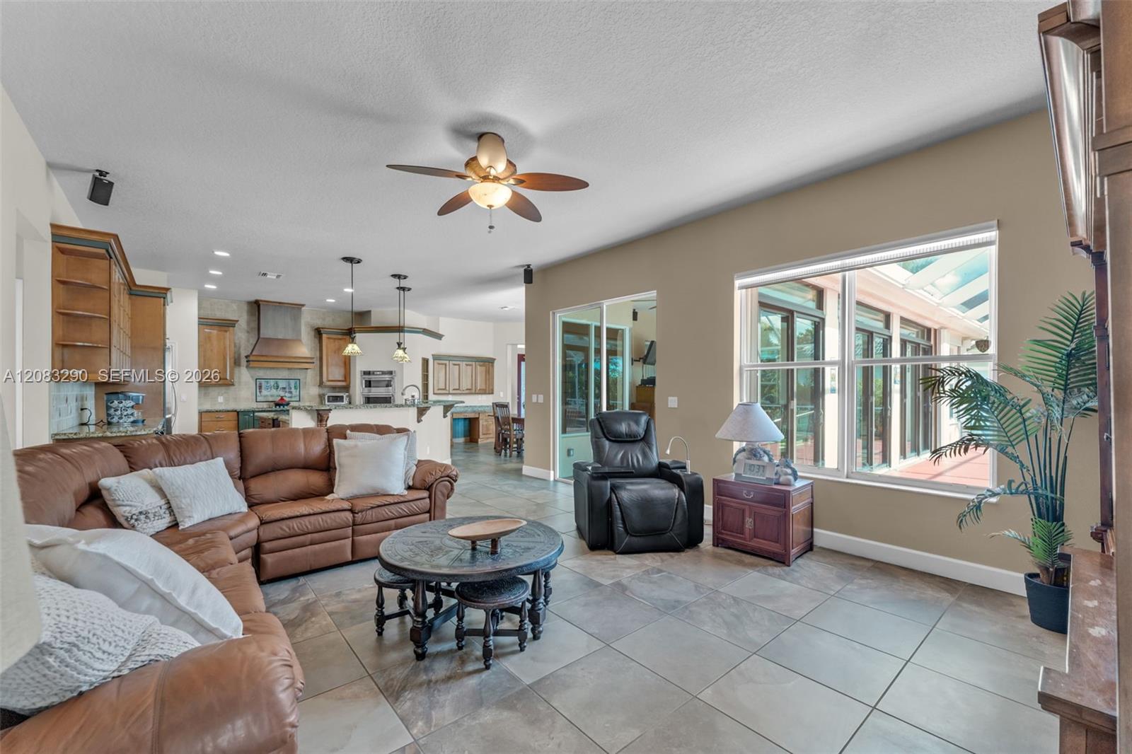 2825 Fairways Dr