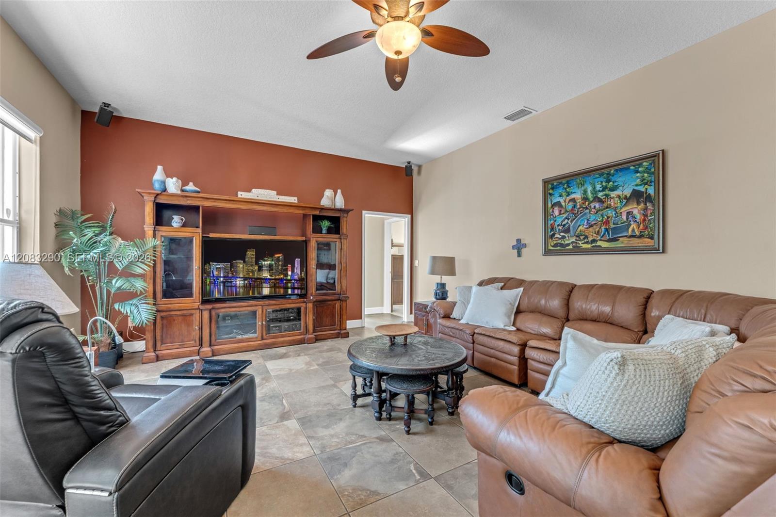 2825 Fairways Dr