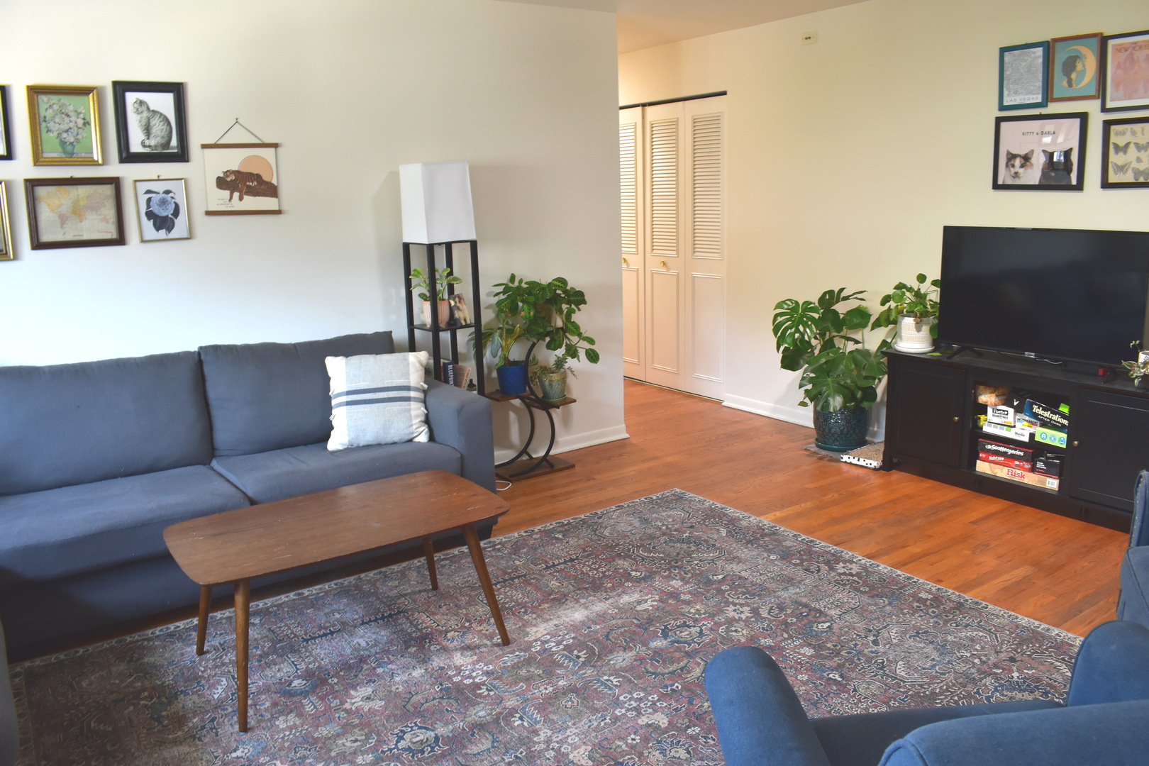 711 Austin Street Unit: 301