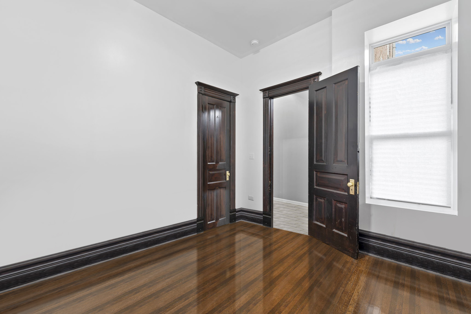 2148 W Monroe Street