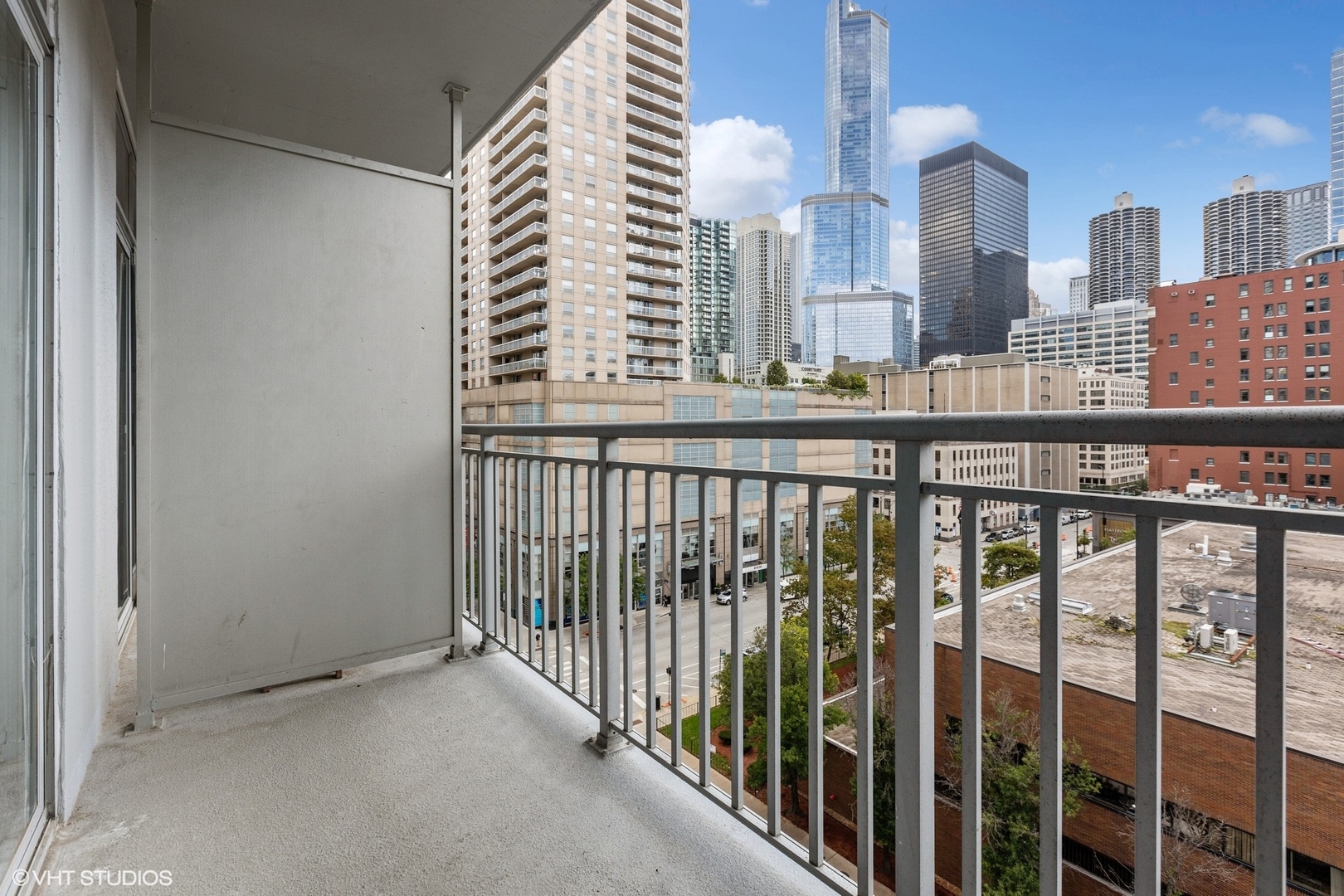 600 N Dearborn Street Unit: 804