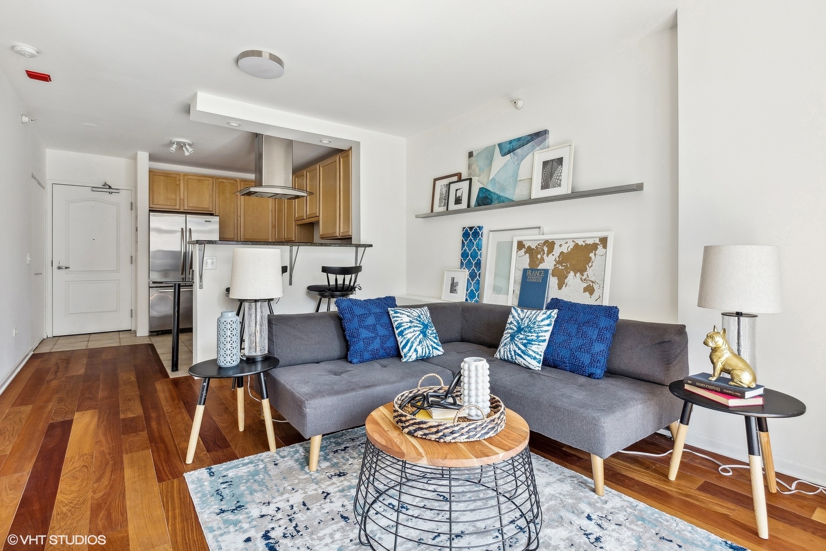 600 N Dearborn Street Unit: 804