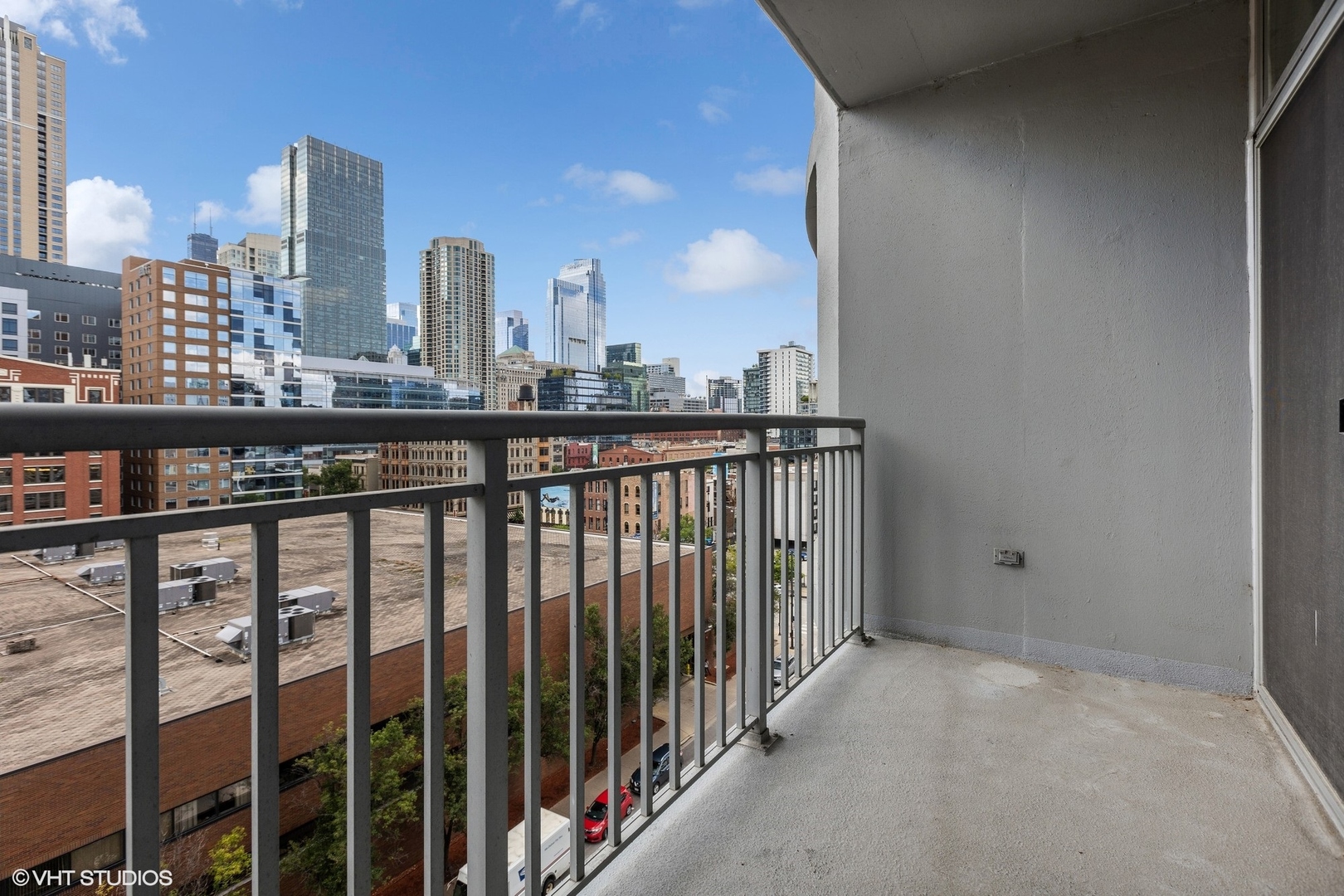 600 N Dearborn Street Unit: 804