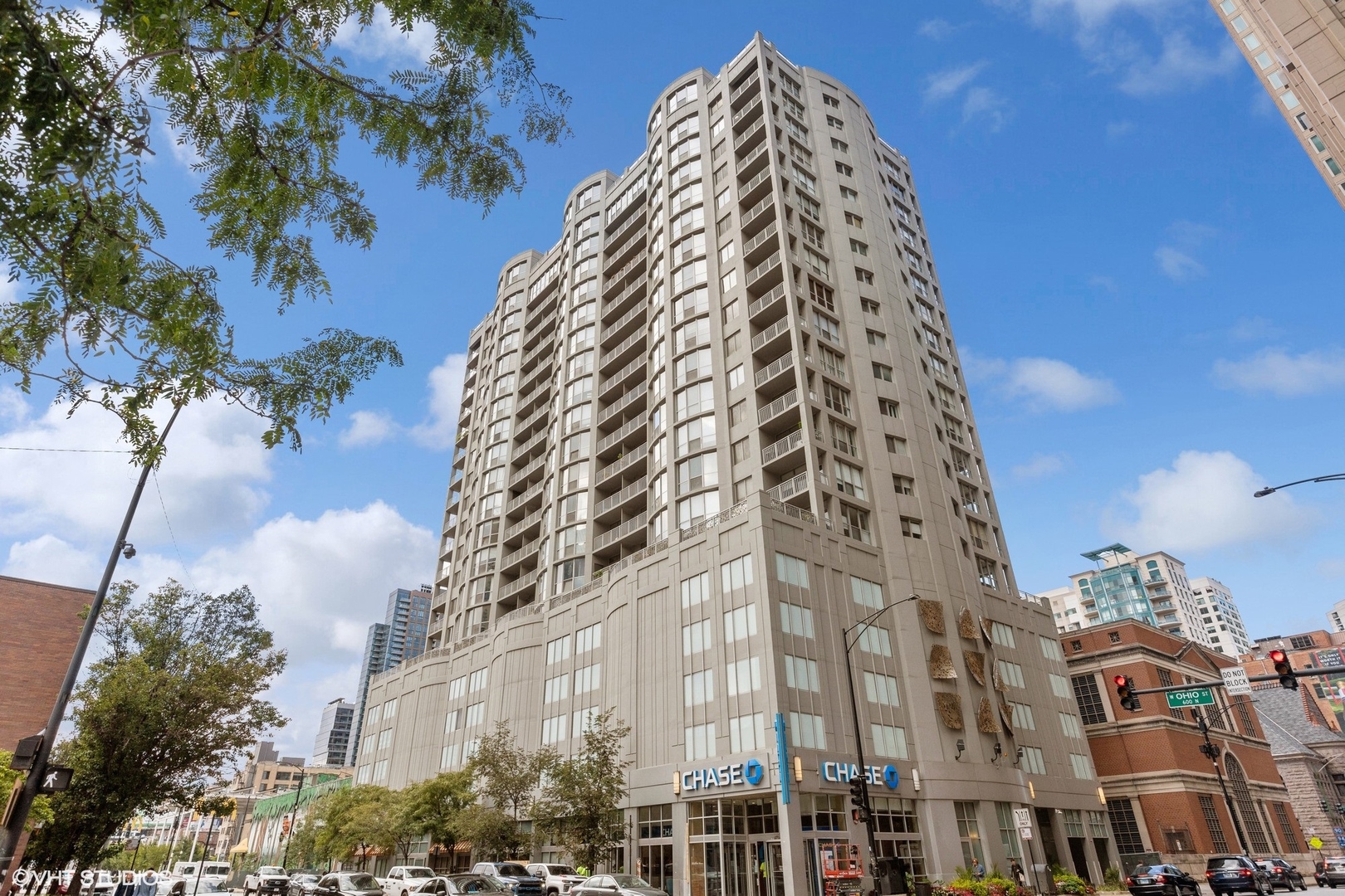 600 N Dearborn Street Unit: 804