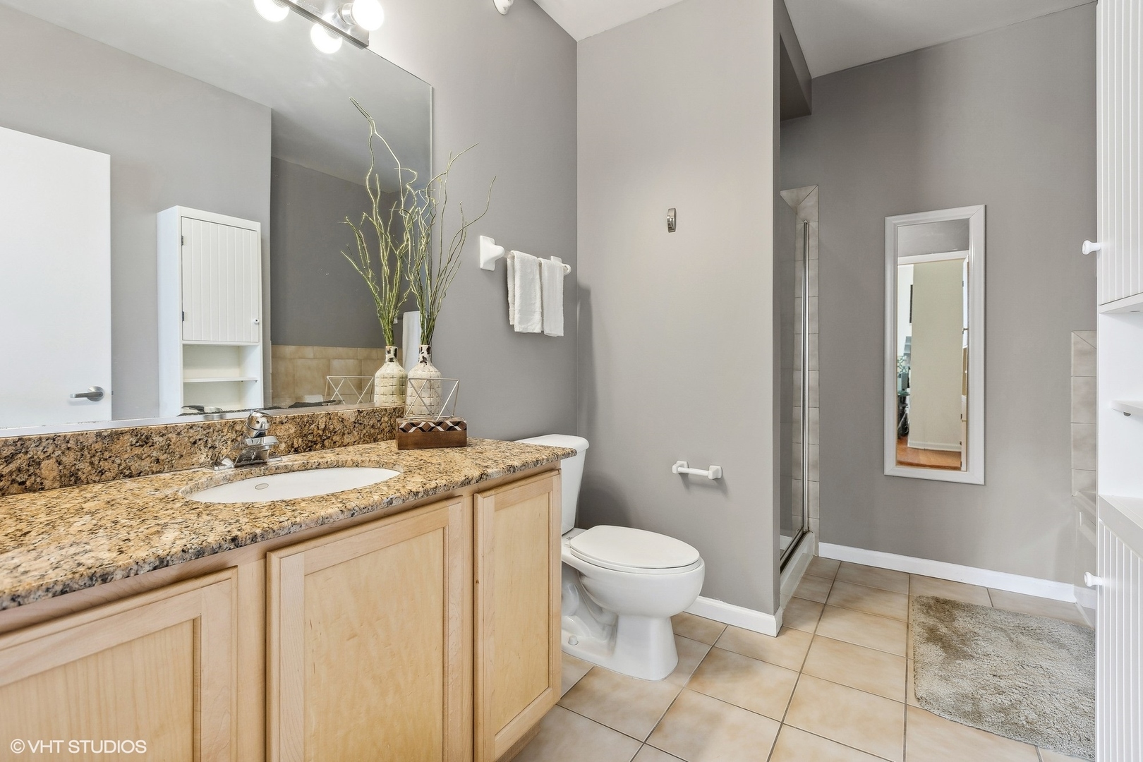 600 N Dearborn Street Unit: 804