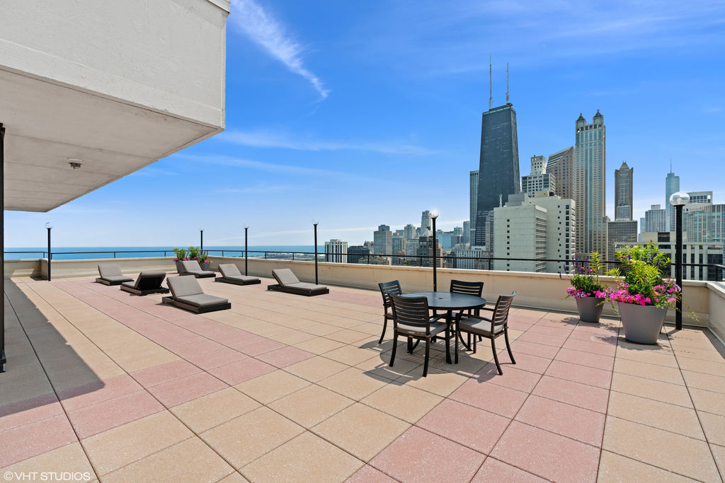 1212 N Lake Shore Drive Unit: 21AN