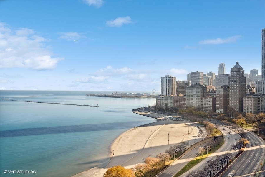 1212 N Lake Shore Drive Unit: 21AN