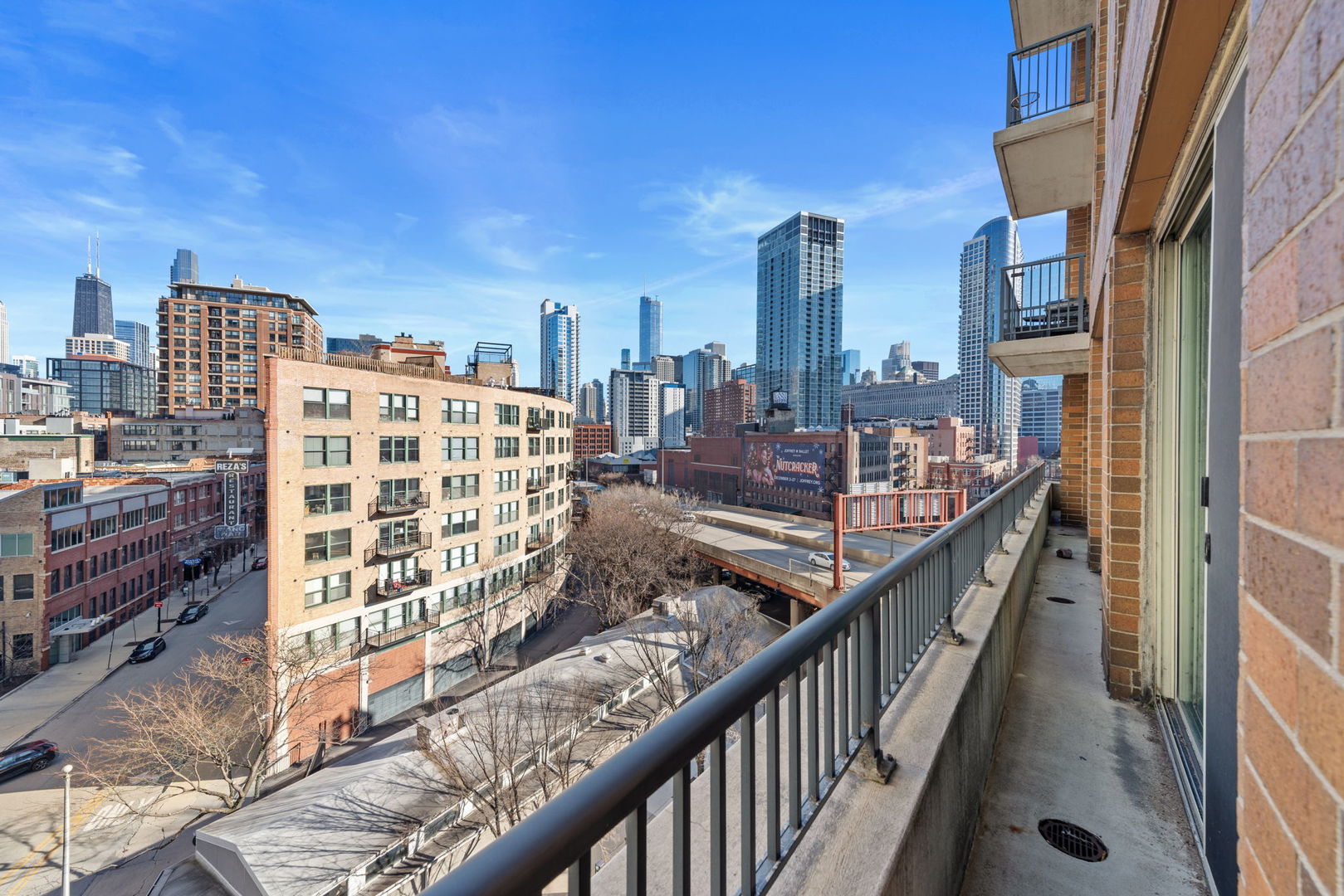 600 N Kingsbury Street Unit: 705