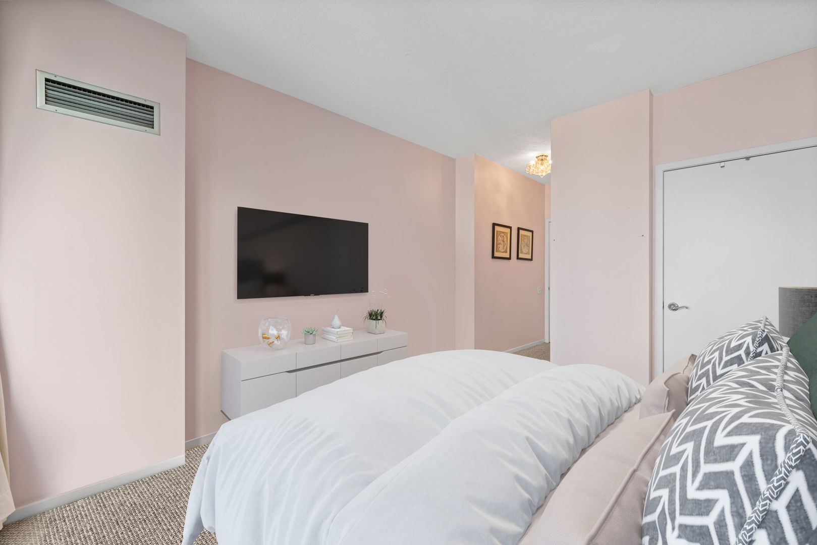 600 N Kingsbury Street Unit: 705