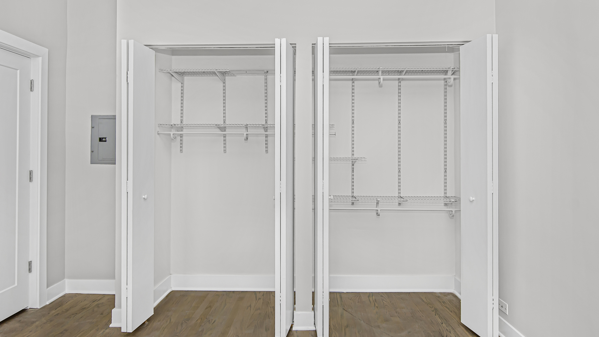 807 N Wabash Avenue Unit: 4E