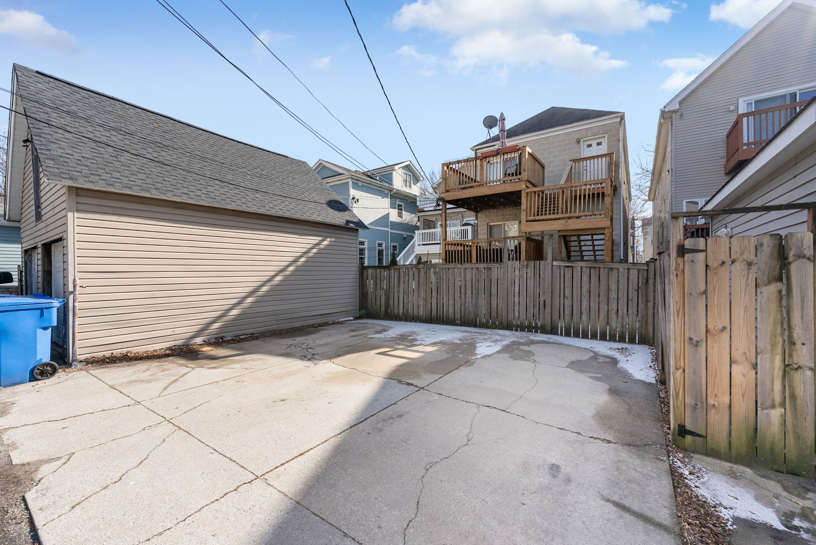 1728 W Barry Avenue Unit: 1