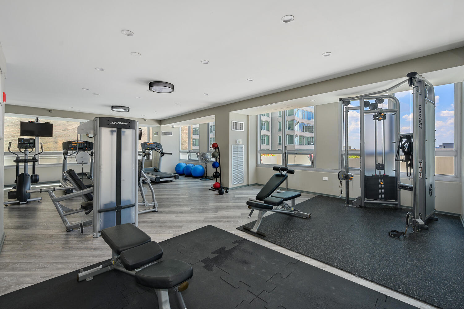 701 S Wells Street Unit: 3105