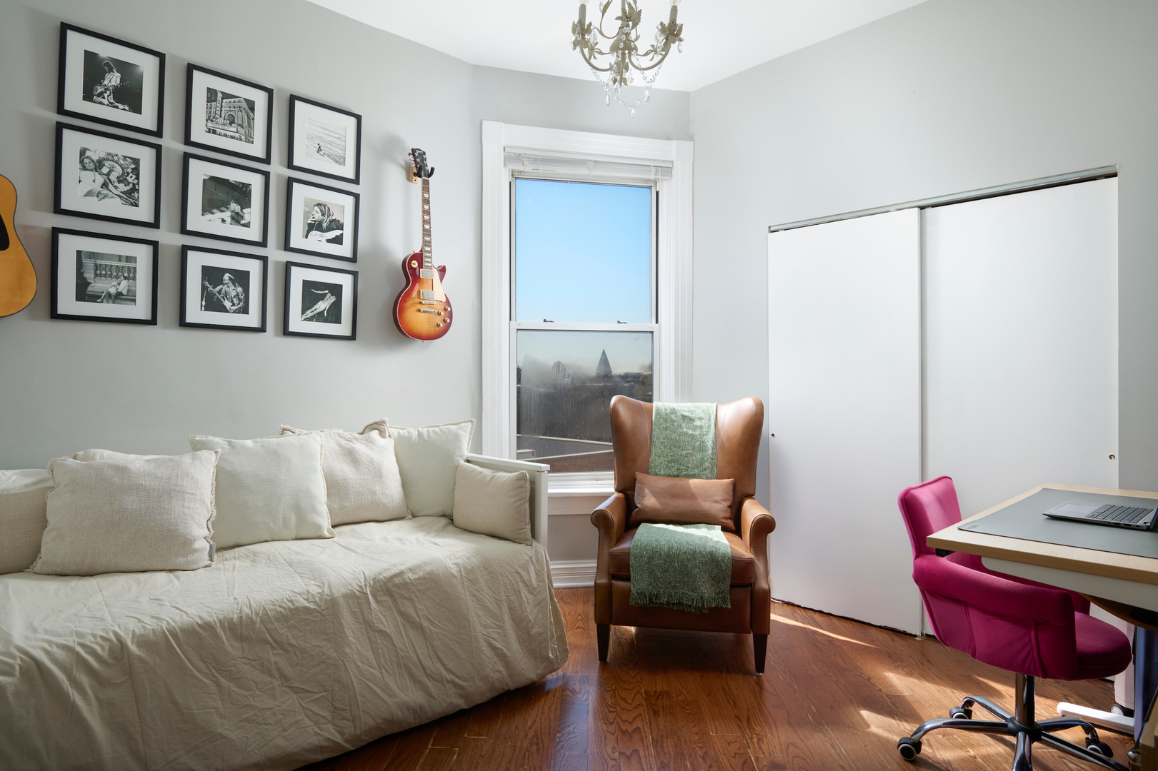 2348 N Cleveland Avenue Unit: 4