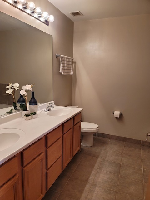 41 E 8th Street Unit: 3004