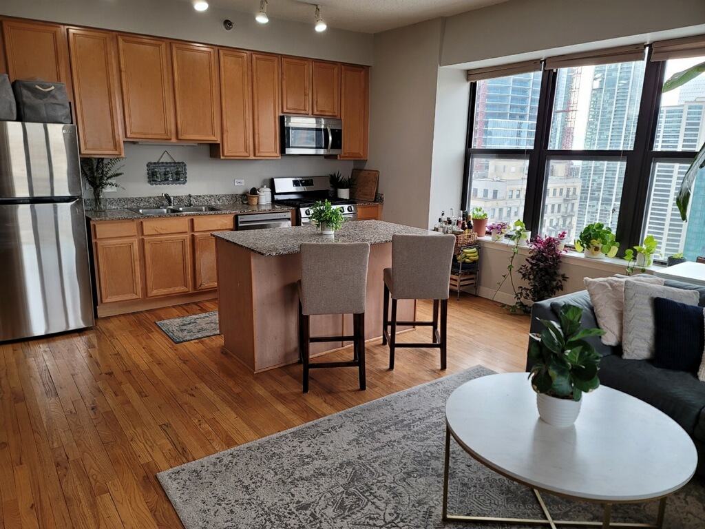 41 E 8th Street Unit: 3004