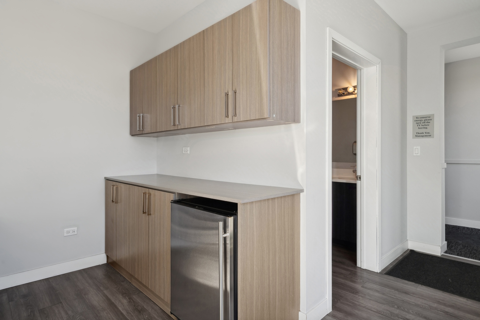 4027 N Broadway Street Unit: 204