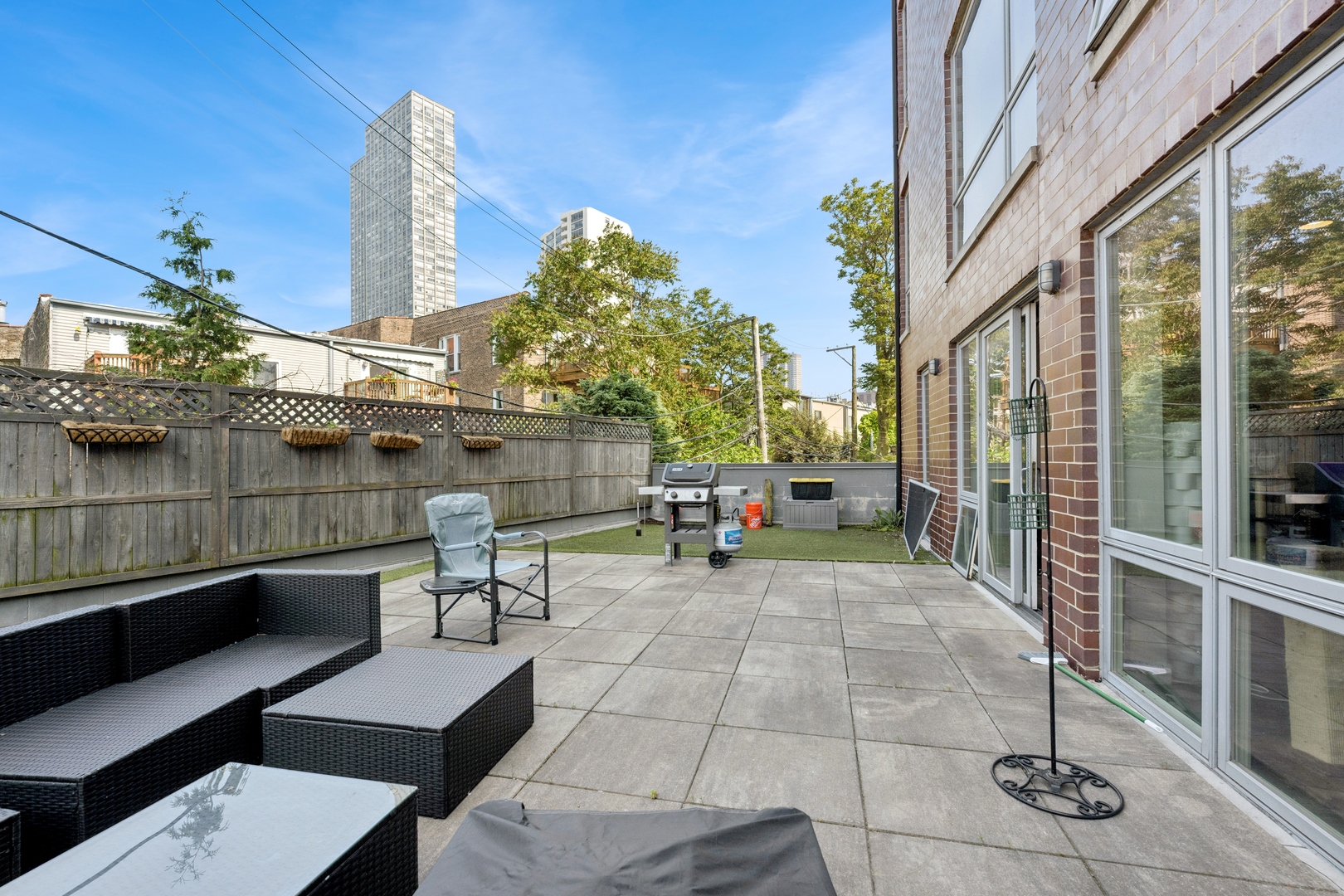 4027 N Broadway Street Unit: 204