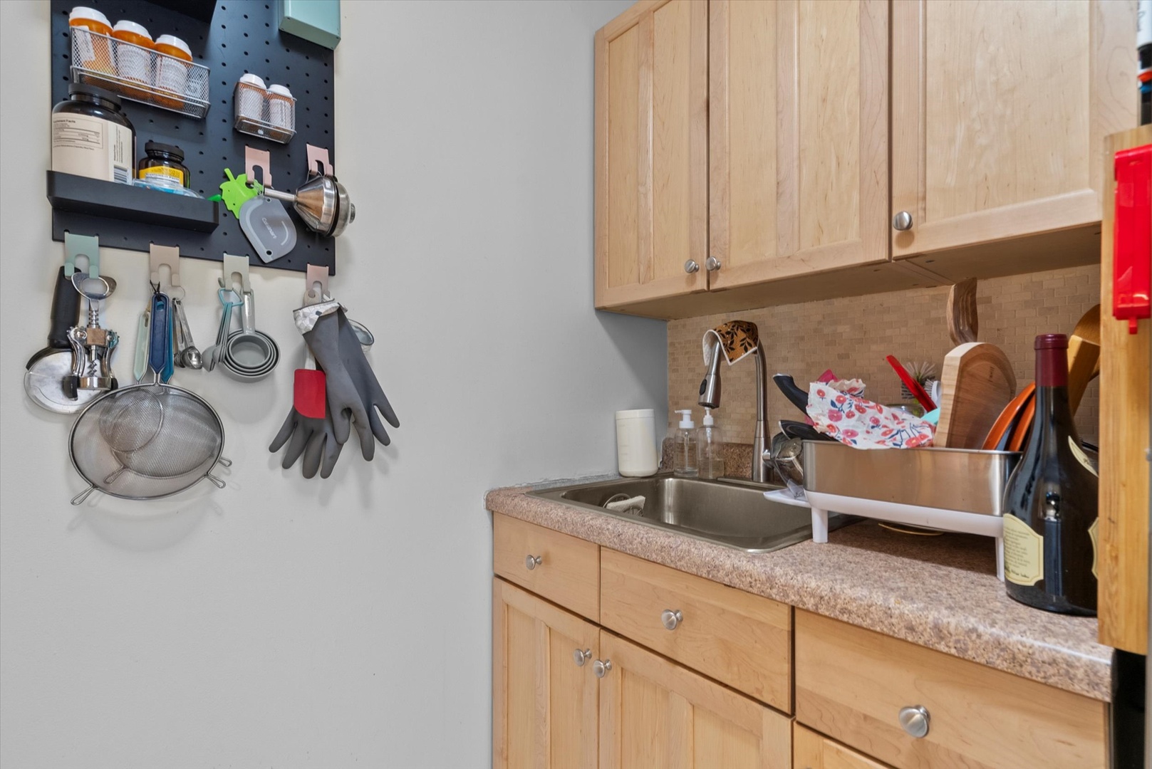 4343 N CLARENDON Avenue Unit: 1301