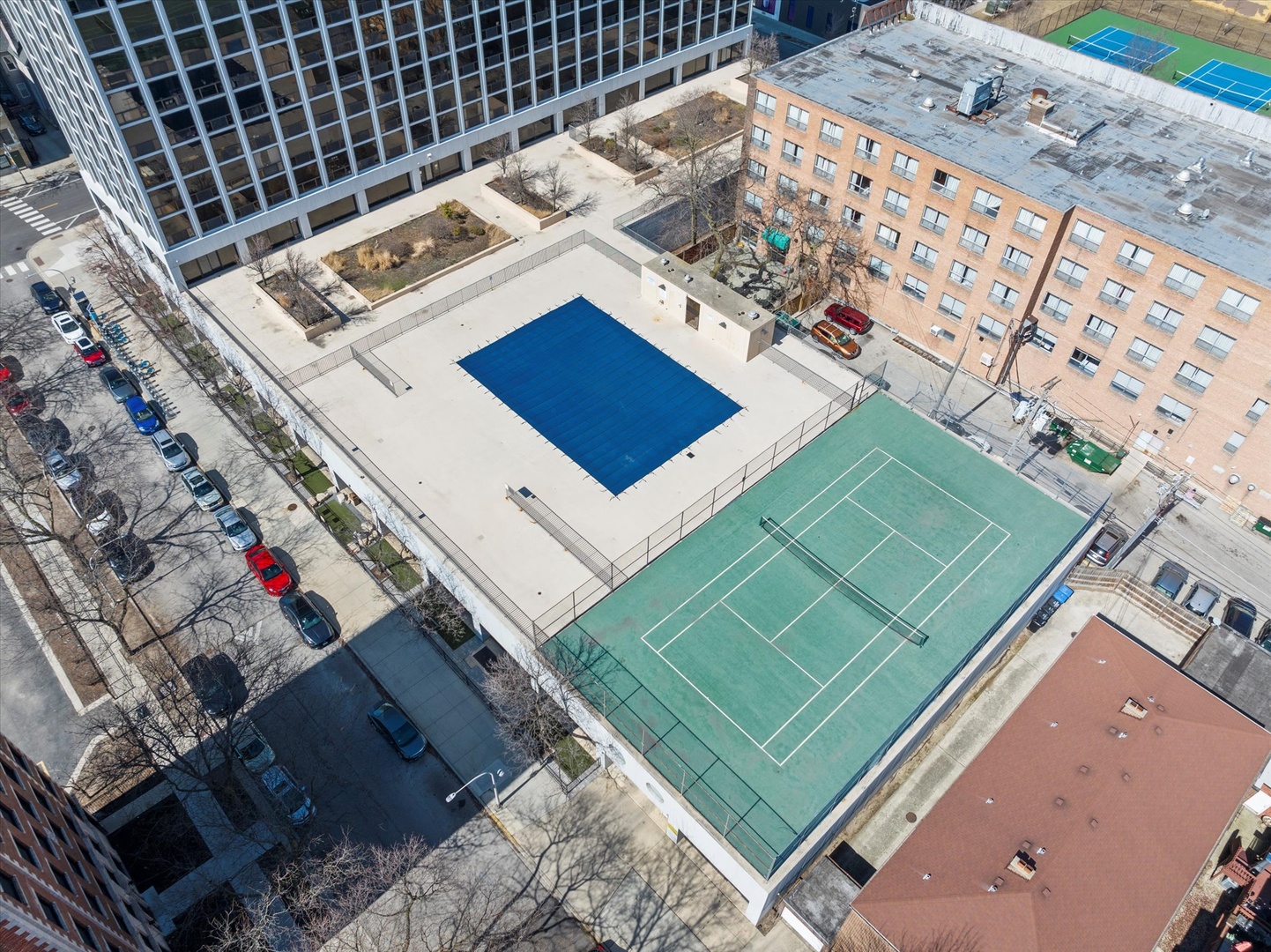 4343 N CLARENDON Avenue Unit: 1301