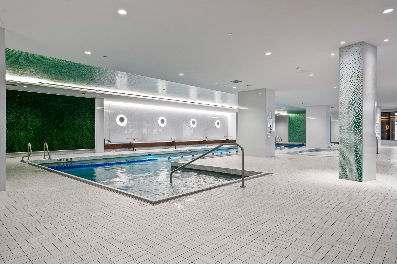 211 N Harbor Drive Unit: 2101