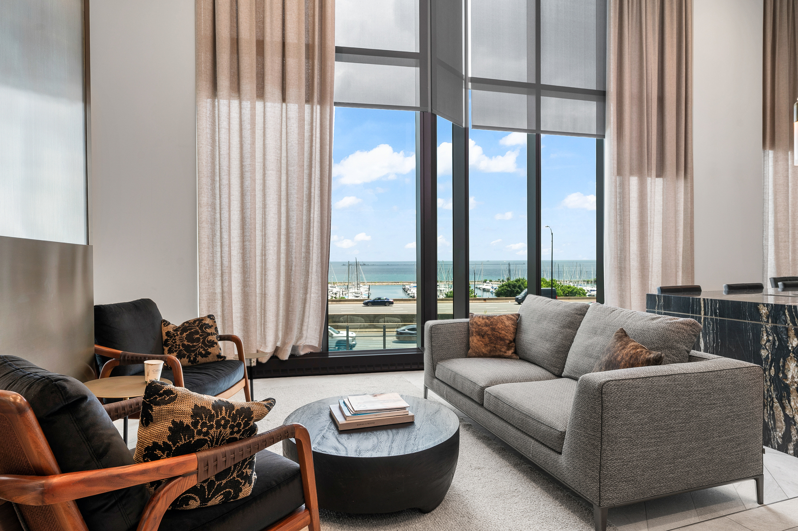 211 N Harbor Drive Unit: 2101