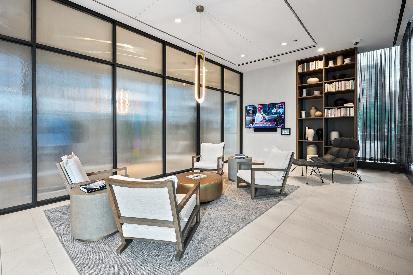 211 N Harbor Drive Unit: 2101