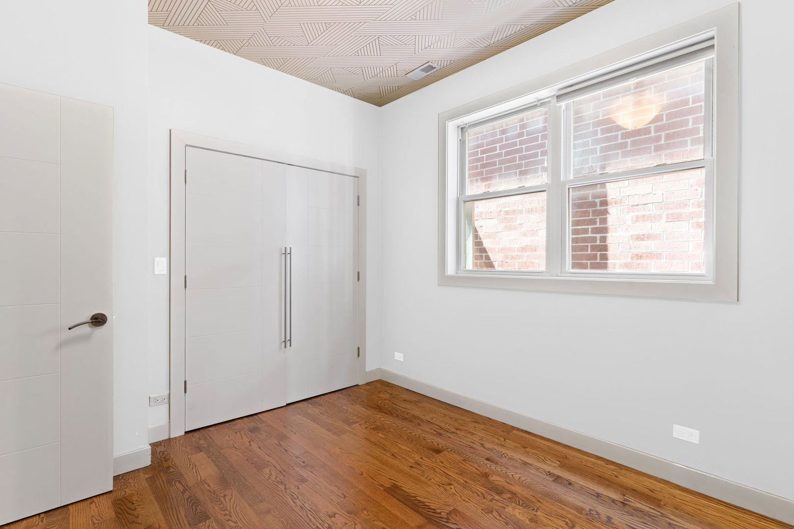 2708 W Thomas Street Unit: 2