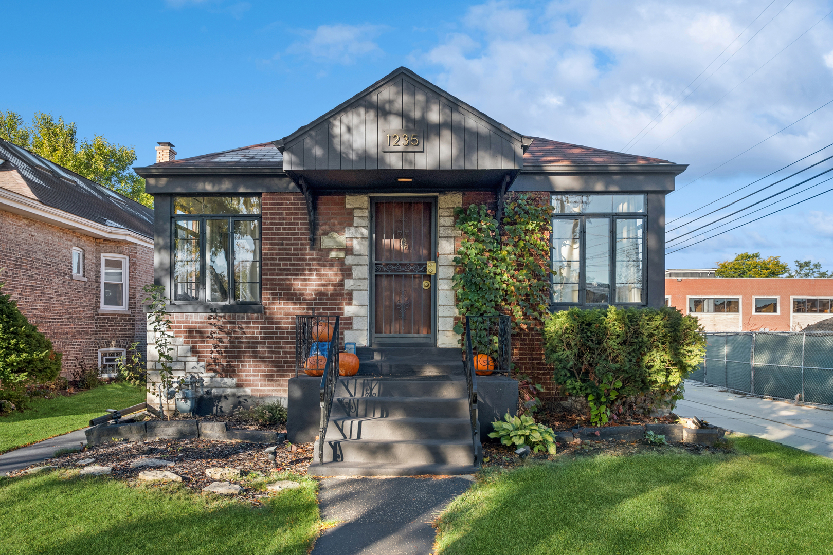 1235 N Elmwood Avenue