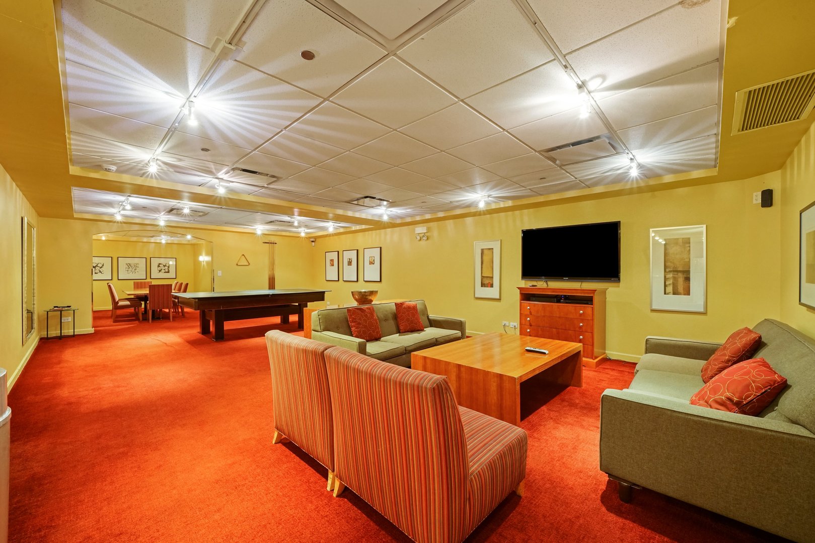 30 E Huron Street Unit: 1904