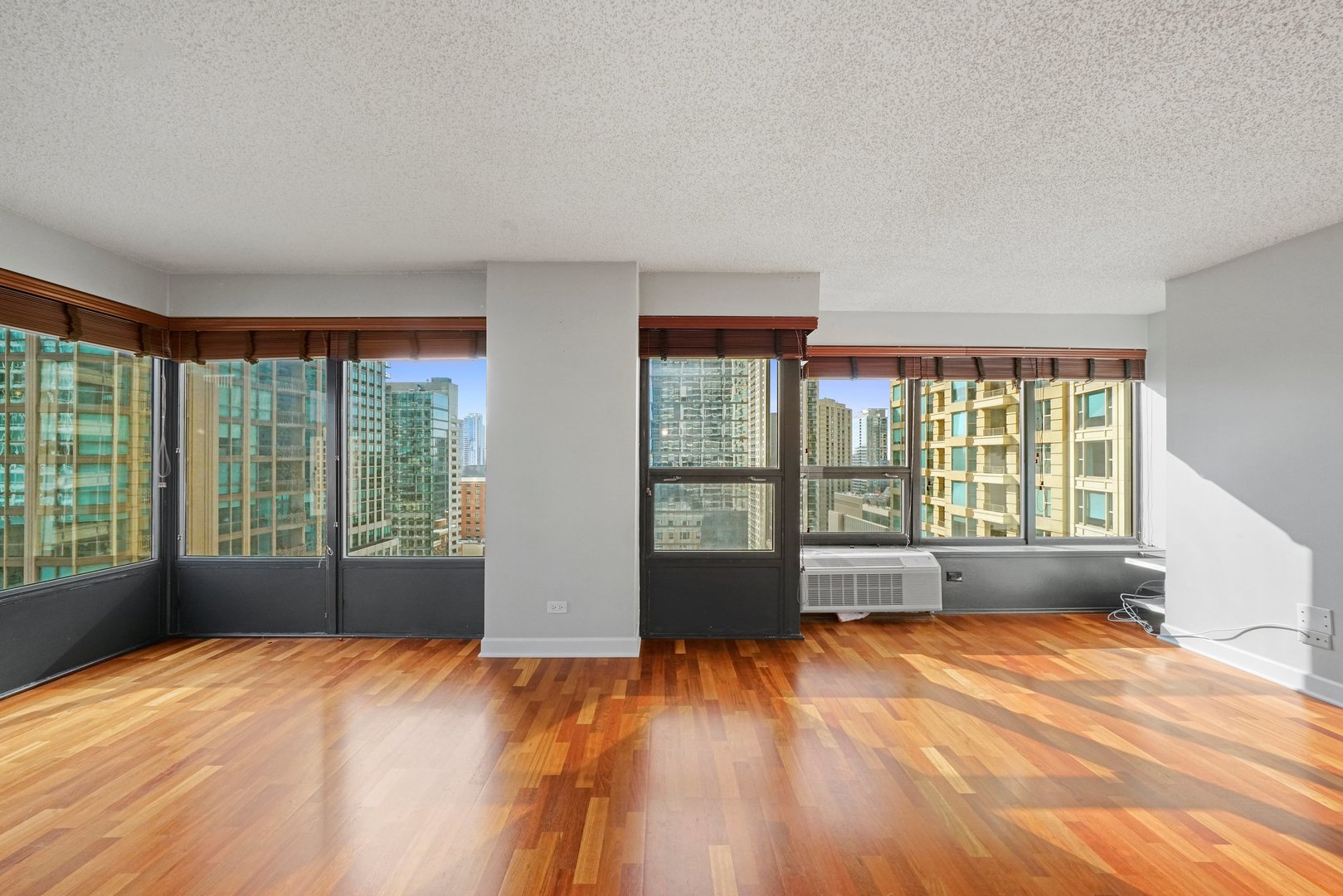 30 E Huron Street Unit: 1904