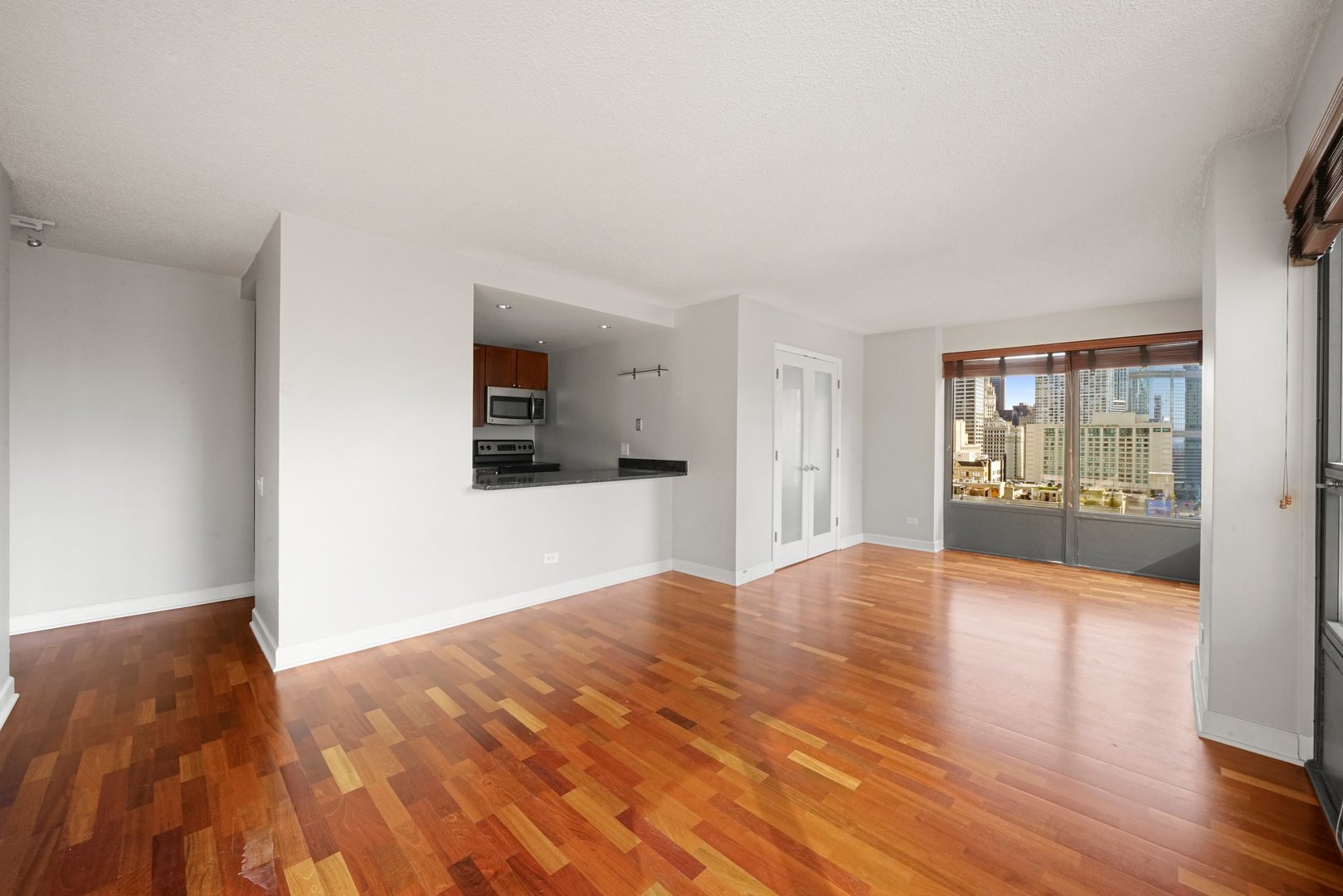 30 E Huron Street Unit: 1904
