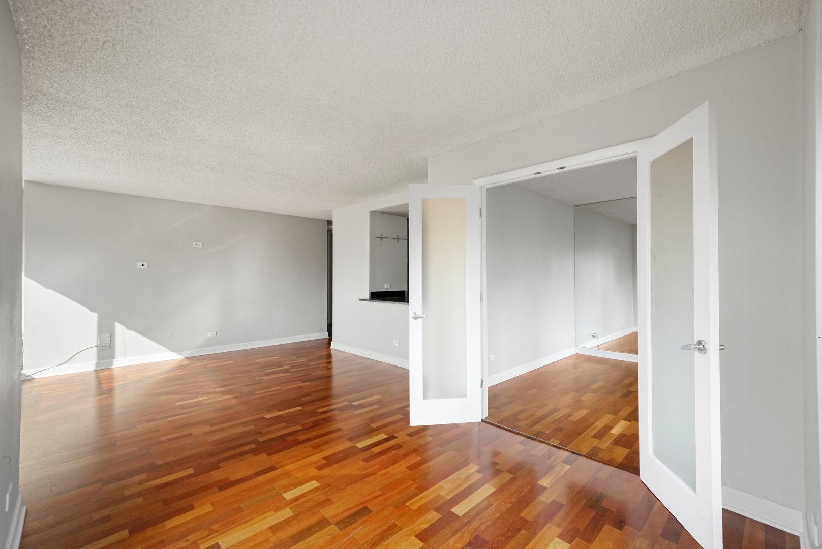 30 E Huron Street Unit: 1904