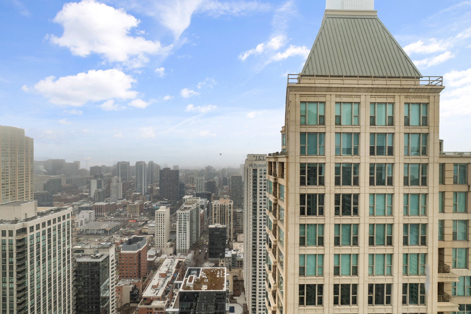 30 E HURON Street Unit: 5306