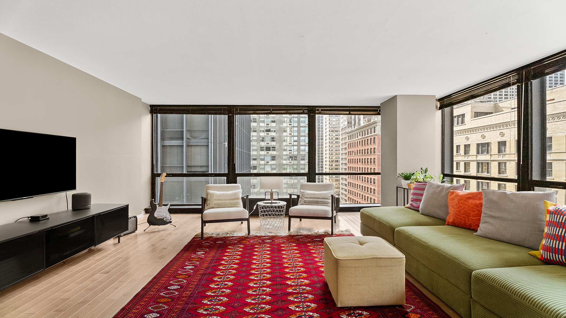 910 N Lake Shore Drive Unit: 1016