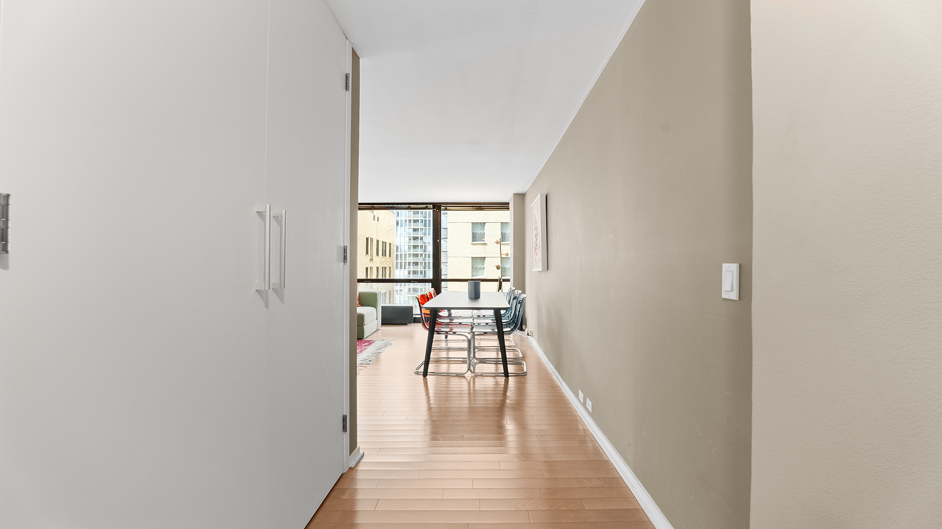 910 N Lake Shore Drive Unit: 1016