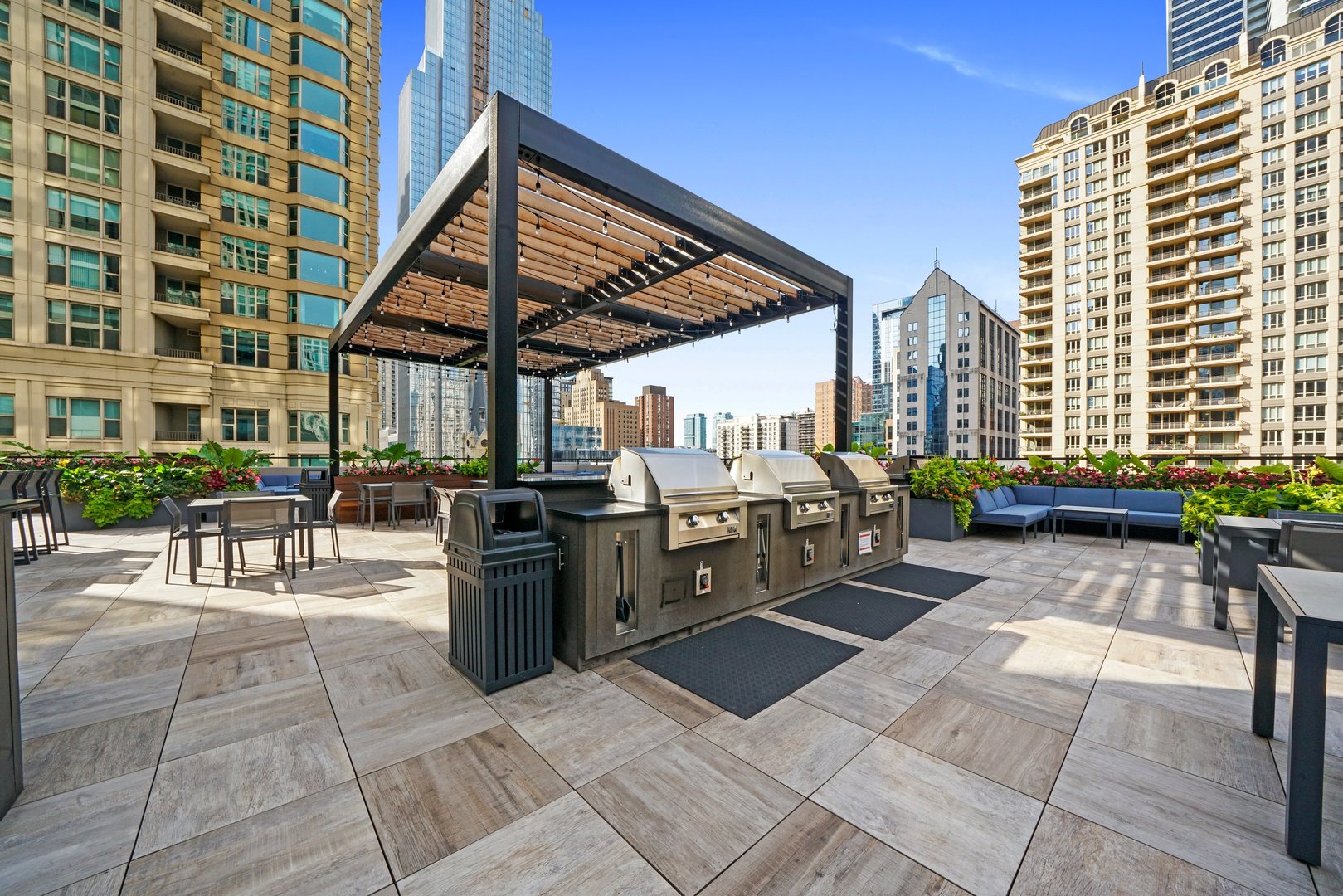 30 E Huron Street Unit: 1904