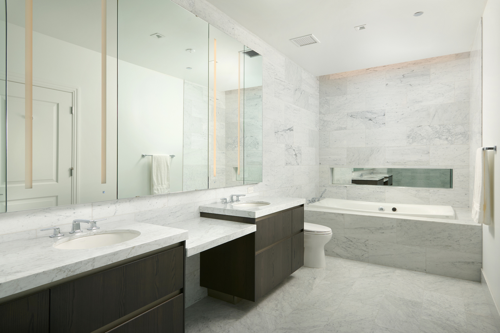 363 E Wacker Drive Unit: 5701