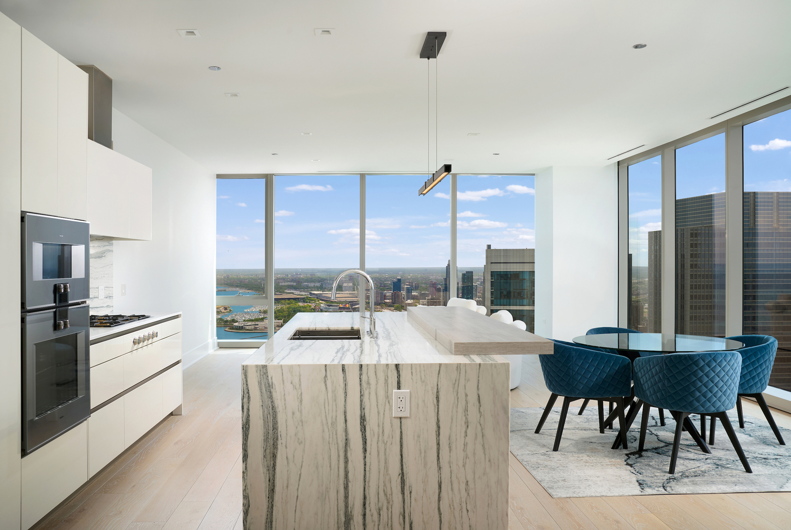 363 E Wacker Drive Unit: 5701