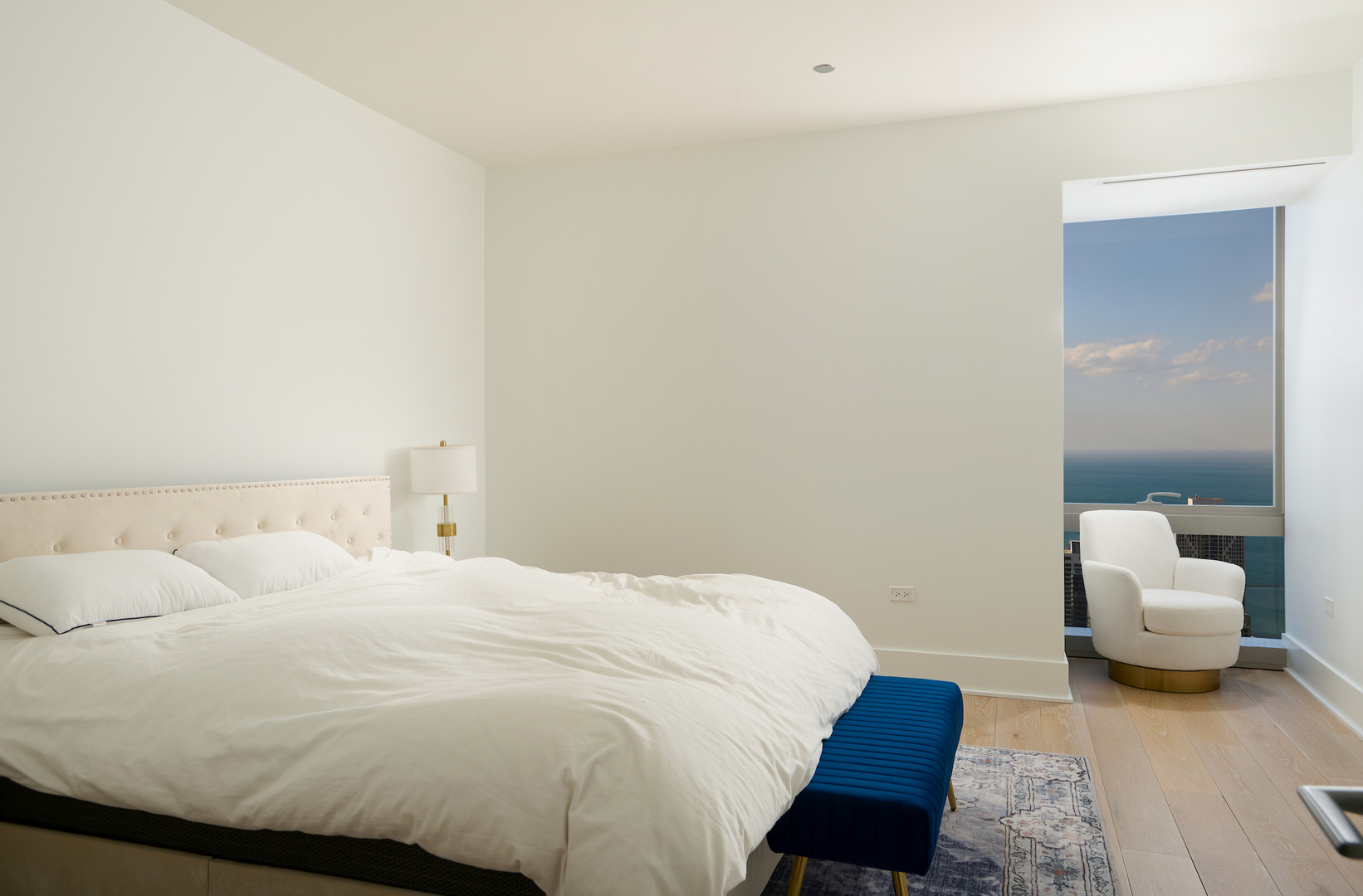 363 E Wacker Drive Unit: 5701