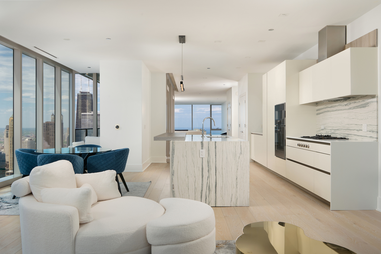 363 E Wacker Drive Unit: 5701
