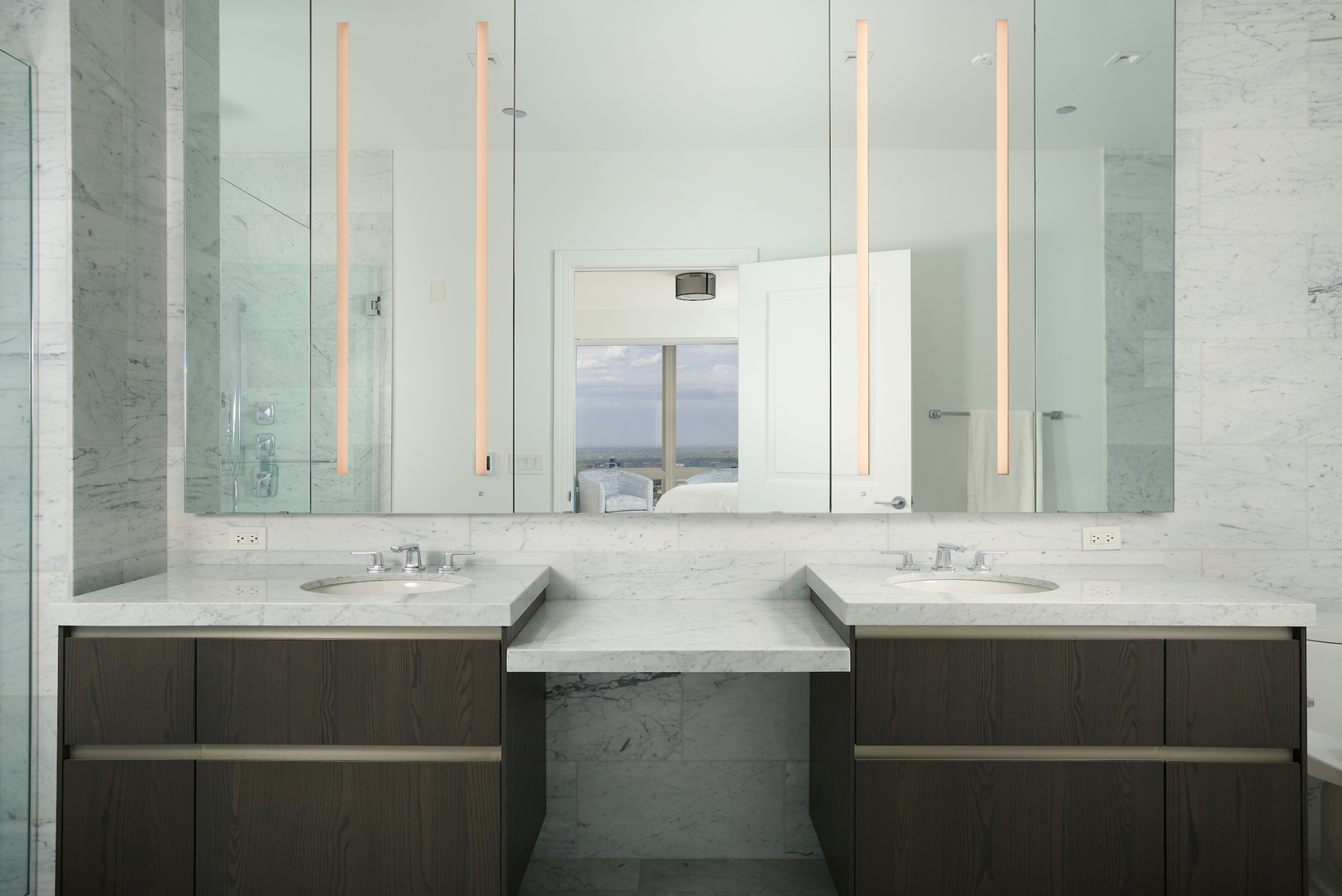 363 E Wacker Drive Unit: 5701